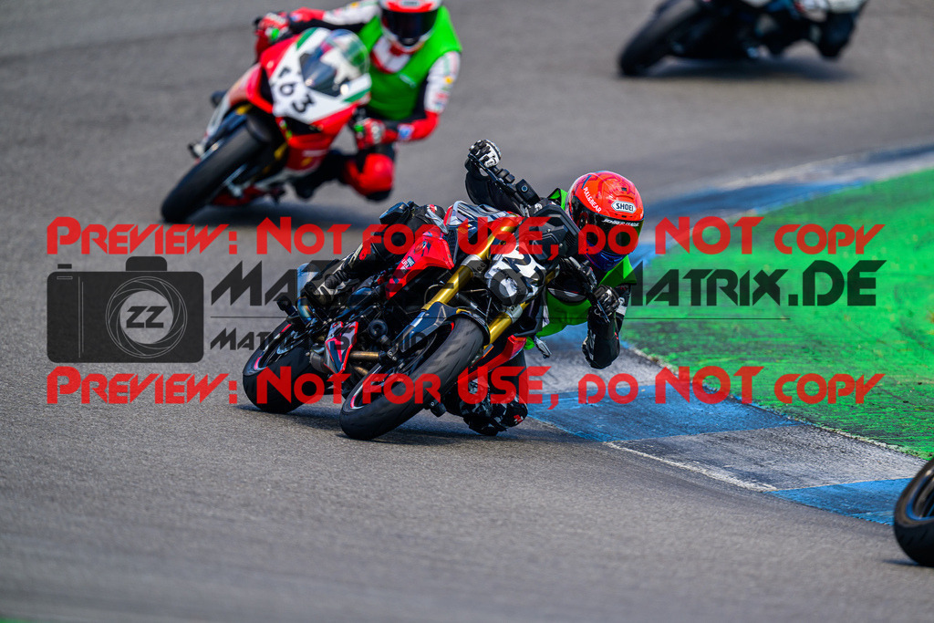 MaZZes_FotoMatrix_240520_6007705_6509 | INST