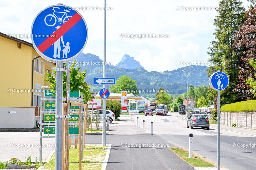 Scharnstein_ B120_ Zentrum_ 06.05.2024-15 | 06.05.2024, Scharnstein, AUT, B120, Bundesstrasse, im Bild Zentrum, Radweg