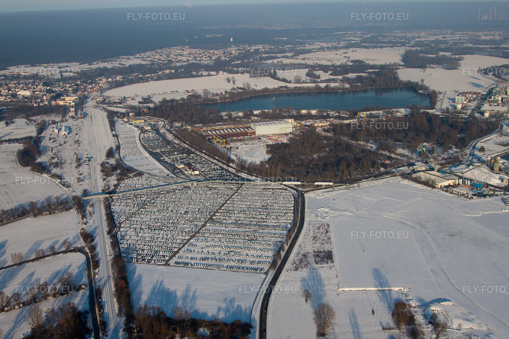 Vue aérienne: Port rhénien à Lauterbourg dans le département Bas Rhin, France.Photo: IMG_36593.jpg prise le 05/01/2011 par Werner Riehm/FLY-FOTO.euRésolution de l'original: 4752 x 3168 px