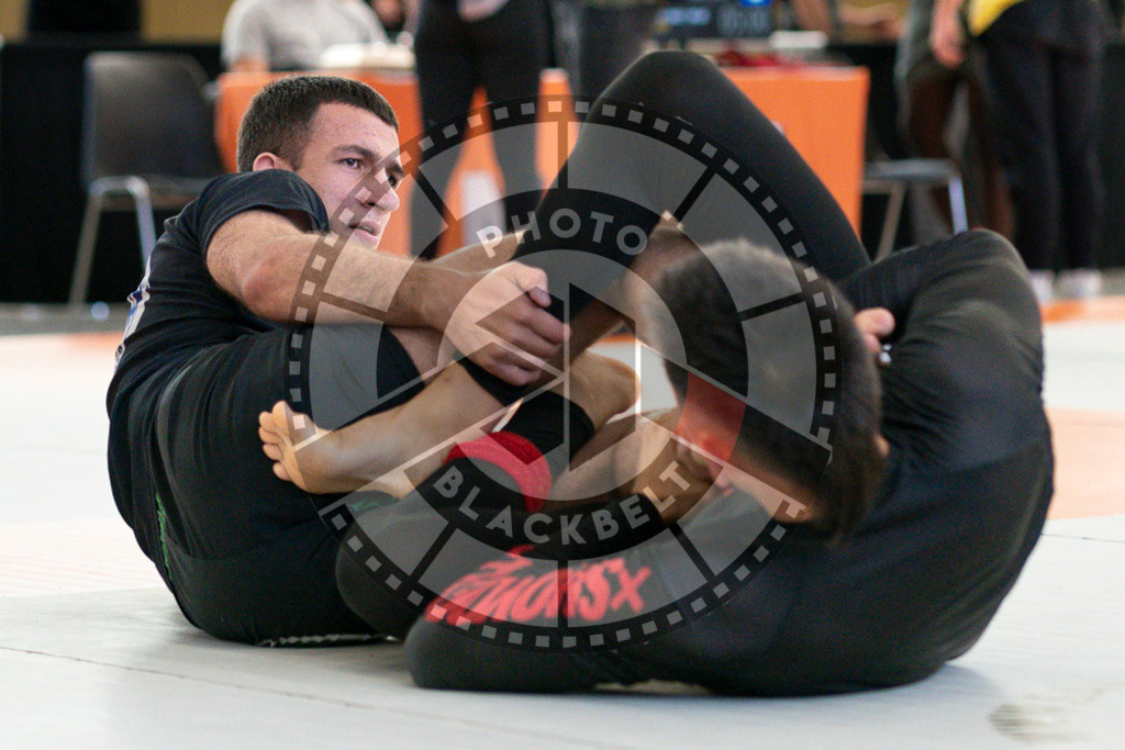 20240915PBB3102 | Athletes compete during the Grappling Industries’ grappling and Brazilian jiu-jitsu competition in Berlin, on September 15, 2024.