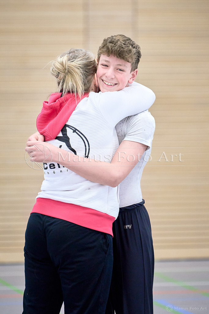 B-DSC05113 | Professionelle Sportfotografie in Hamburg, Schleswig-Holstein und Niedersachsen – spezialisiert auf Rhönrad, Geräteturnen, Leistungsturnen und rhythmische Sportgymnastik. Bundesweite Begleitung von Rhönrad-Events. Jetzt Sport-Fotos - Realisiert mit Pictrs.com