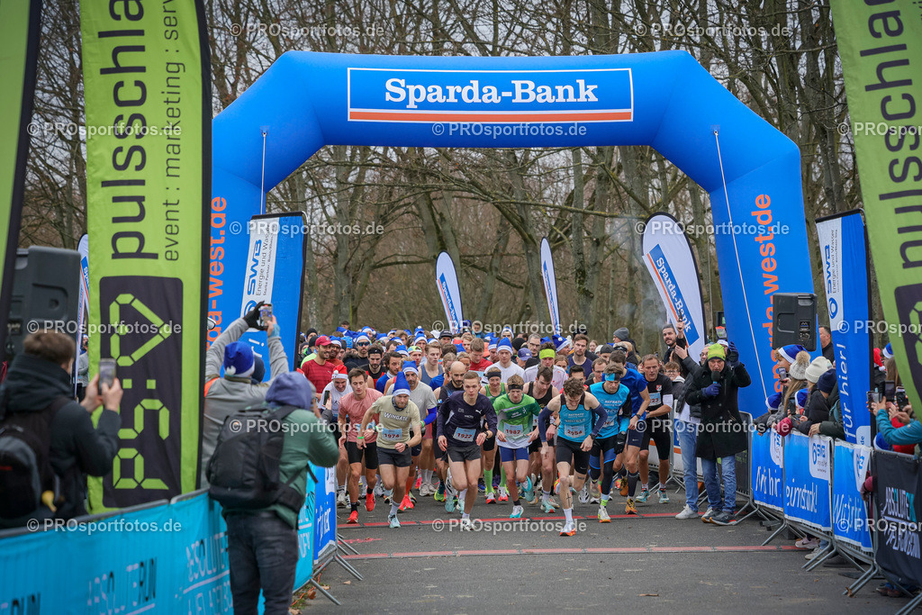 6. Bonner Nikolauslauf; Bonn, 14.12.2025 | Impressionen vom 6. Bonner Nikolauslauf am 14.12.2025 in Bonn (Nordrhein-Westfalen). 