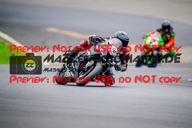 MaZZes_FotoMatrix_240804_6007705_7534 | Fotograf Mathias Schmid
Sportfotograf,
Eventfotograf,
Hochzeitsfotograf,
Portraitfotograf