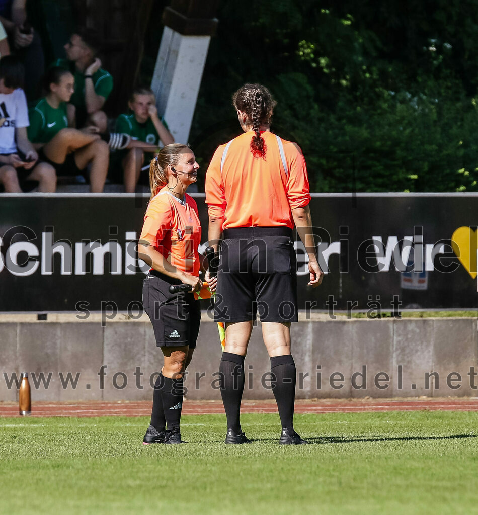2023-09-16_047_FC_Forstern_gegen_VfL_Sindelfingen_Ladies_I | Forstern, Deutschland, 16.09.2023:
Fußball, B-Juniorinnen-Bundesliga Süd 2023 / 2024, 2. Spieltag, FC Forstern gegen VfL Sindelfingen Ladies I, Endergebnis: 4:1

Foto: Christian Riedel / fotografie-riedel.net