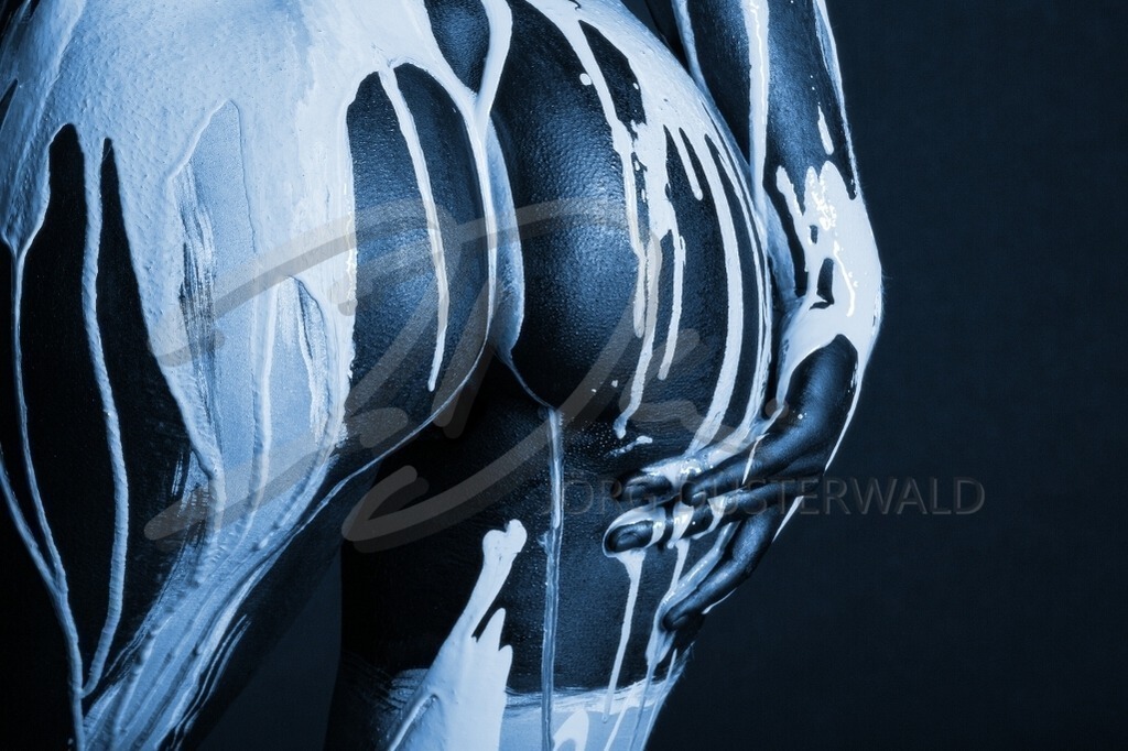 BodyArt-COLOURBLACKSPLASH_5653b | #013 | Modell: Milena | Foto: Dirk Ludwig - Realisiert mit Pictrs.com