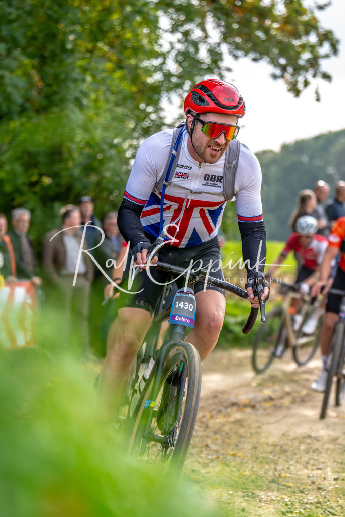 Ralf Eppink Photography 20251012_DSC03396 | Sportfotografie, Eventfotografie, Porträtfotografie, Radsport Fotograf, Triathlon Fotograf, Düsseldorf Fotograf, Köln Fotograf, Actionfotografie, Teamfotografie, Peoplefotografie, Business Portraits, Veranstaltungsfotografie, Reportagefotografie - Realisiert mit Pictrs.com