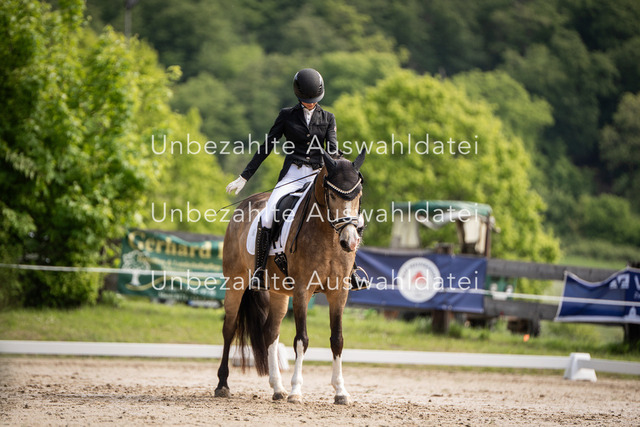 Bad_Meinberg_08228 | saradresslerfotografie - Realisiert mit Pictrs.com