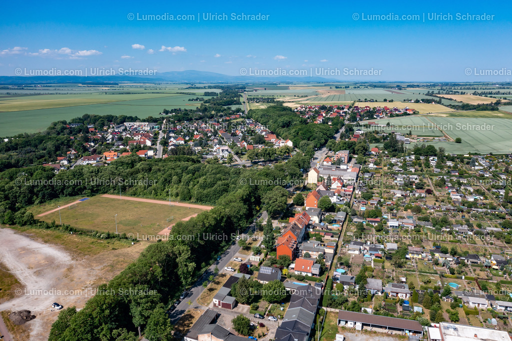 10049-51661 - Luftbild Halberstadt | Stockfoto und Bilderpool mit Bildmaterial aus Deutschland, dem Harz, Halberstadt, Quedlinburg, Wernigerode und weltweit. Qualitativ hochwertige und professionelle Fotos anschauen und kaufen. - Realisiert mit Pictrs.com