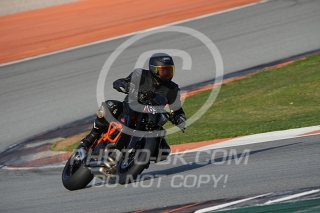 2025_03_26_PBK_21324 | Sportfotografie; SlowMotion; Video; Rennstrecke; Hafeneger; Speer; Racing; RSE; BMW; CBO; Trackday; Motorsportarena; Hockenheimring; Brno; Most; Barcelona; Valencia