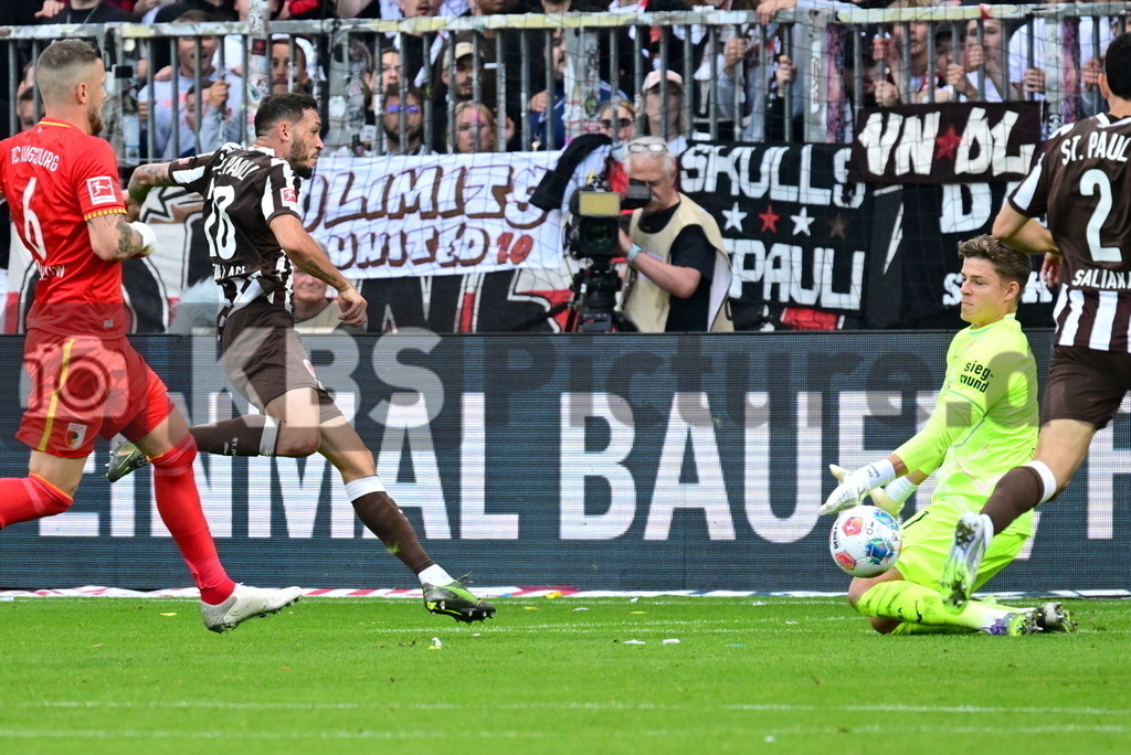 KBS Picture_FCStPauli-FCAugsburg_040 | v.l. Pereira Lage Mathias (St.Pauli) , Dahmen Finn (FC Augsburg) ,Sportplatz :  Millerntor Stadion, - Realisiert mit Pictrs.com
