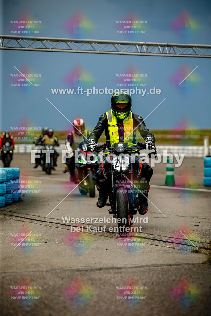 Chambley Juli-1302 | Hier findet Ihr Bilder von Touristenfahrten auf der Nürburgring Nordschleife oder von anderen Veranstaltungen die ich besucht habe. Viel Spass beim Durch Schauen 