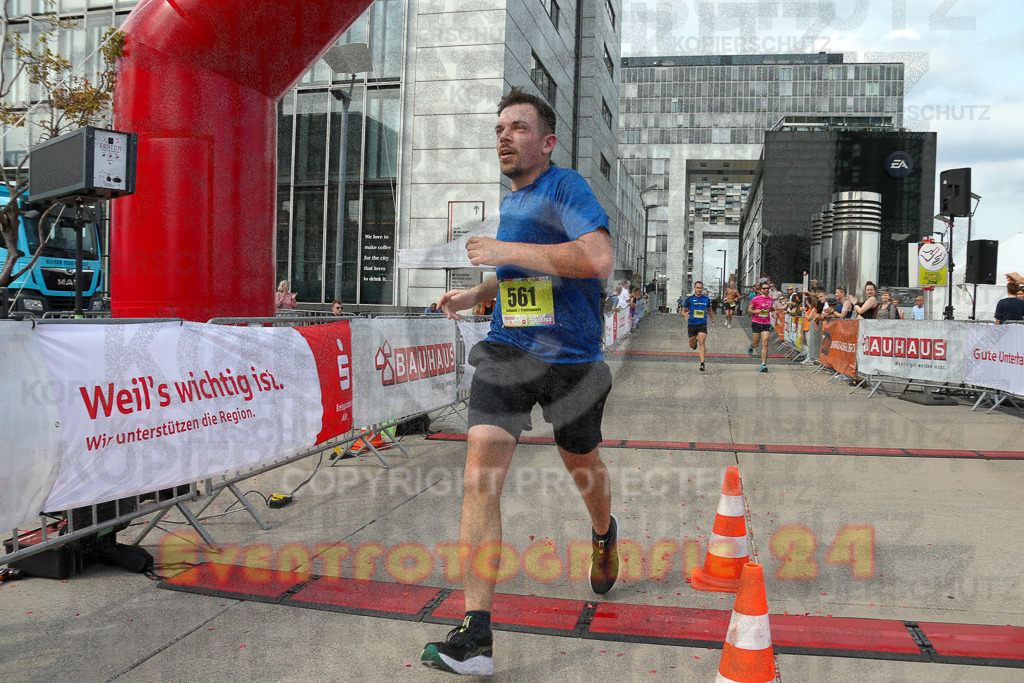 250920_1515_EX1_8663 | Sportfotografie im Rhein-Sieg Kreis, Köln, Bonn, NRW, Rheinland Pfalz, Hessen, etc. Unser Tätigkeitsfeld umfasst den Laufsport vom Volkslauf über den Marathon, Duathlon, Triathon bis zum Ultralauf wie Kölnpfad Ultra oder Schindertrail.