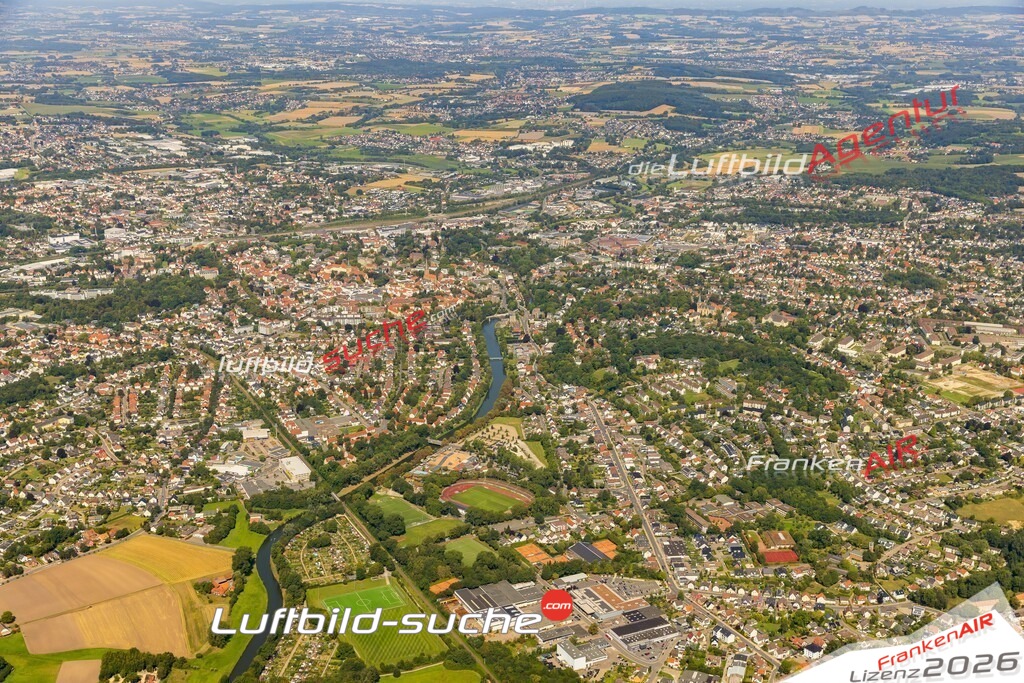 Luftbild Herford - Die Luftaufnahme wurde 2025 vom UL-Flugzeug heraus erstellt ( keine Drohne ) - Hochauflösende Luftaufnahme - für professionelle Ausdrucke geeignet. Die Geschenkidee !Hier alle&nbsp;Infos zur Lizenzierung der LuftaufnahmeWir fliegen auch dieses Jahr wieder in Ihre Region um Luftbilder zu erstellen.- Luftbild anfragen