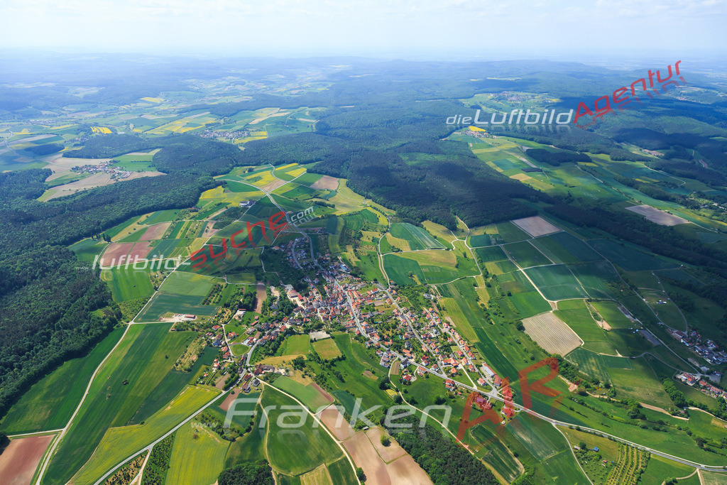 Luftbild von  Oberaurach - Luftaufnahme wurde 2015 von https://frankenair.de mittels Flugzeug (keine Drohne) erstellt - die Geschenkidee