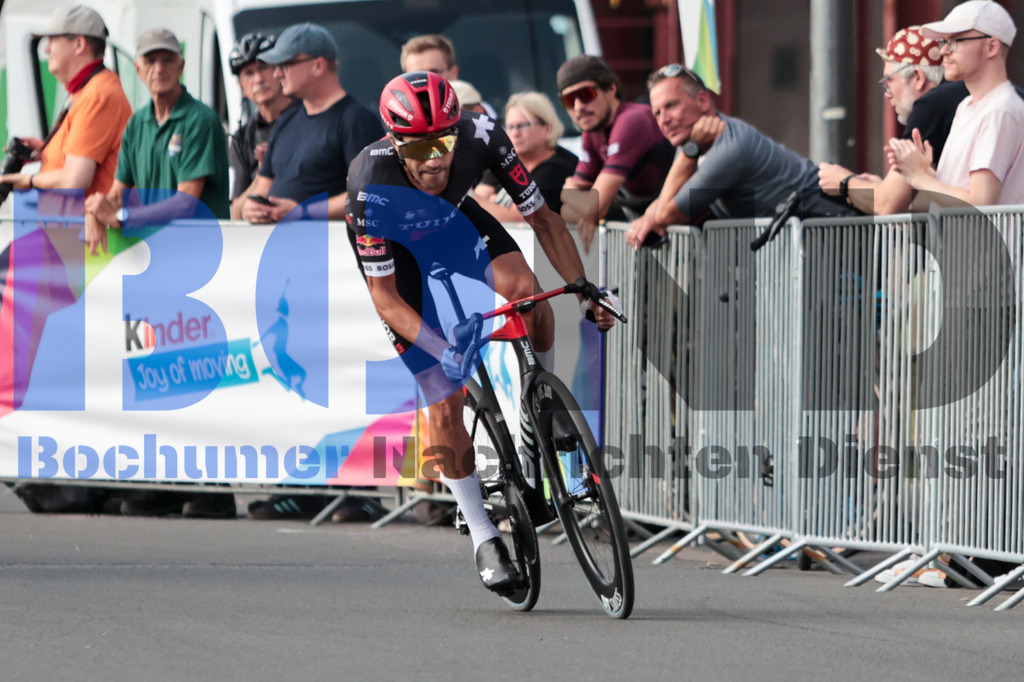 SES_DEUTOU20250820-139 | bond - Realisiert mit Pictrs.com