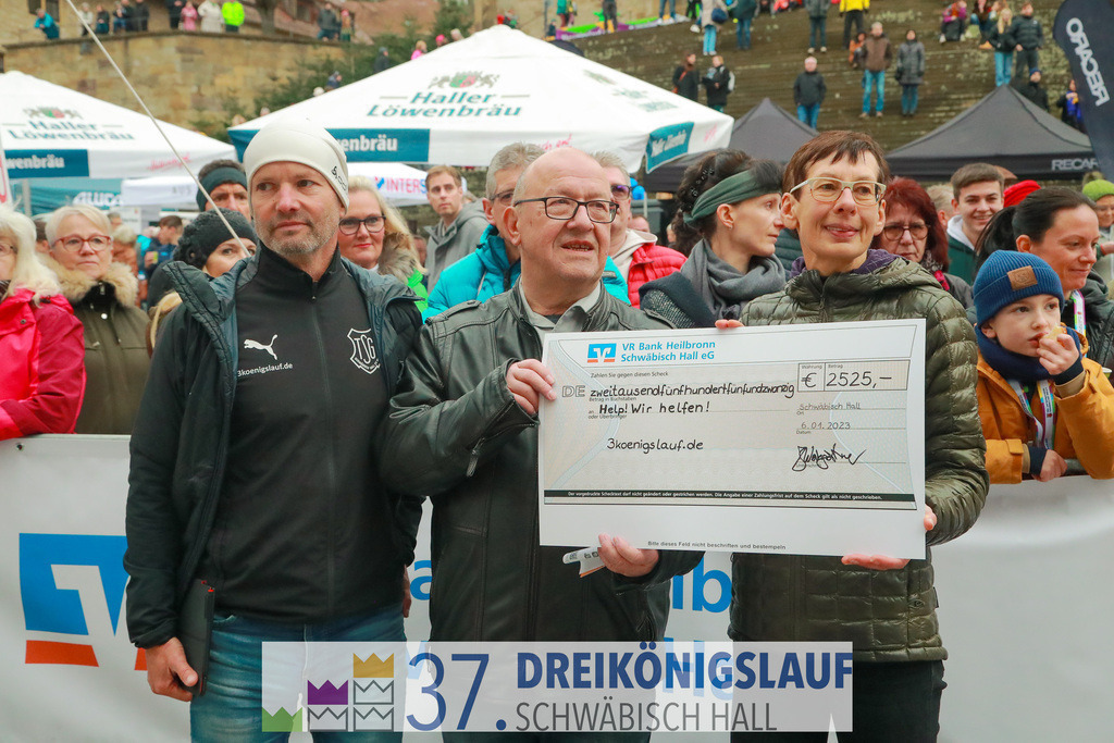 VR Bank Hauptlauf 10000m | 3 Koenigslauf 2023 - Realisiert mit Pictrs.com