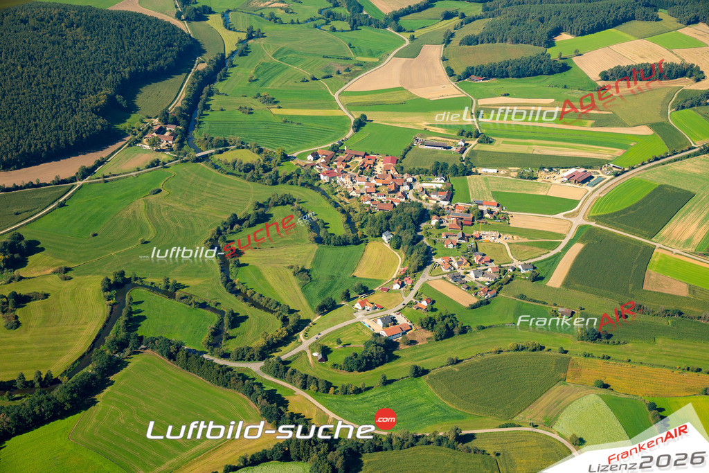 Das Luftbild zeigt : Willhof Altendorf - Die Luftaufnahme wurde 2023 vom UL-Flugzeug aus erstellt ( keine Drohne ) - Hochauflösende Luftaufnahme - Für grossformatige Ausdrucke geeignet. Die Geschenkidee !Mit Lizenz und Bildrechte bestellbar