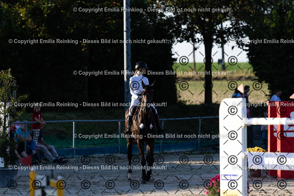 CL5A8299 | Emilia Reinking Fotografie - Realisiert mit Pictrs.com