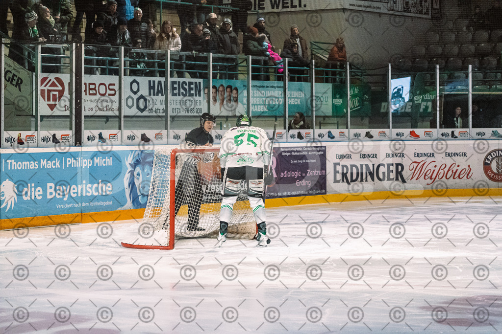 Erding_vs_Alligators_02_01_2026-27 | Höchstadt Alligators Fotogalerie: Eishockey-Action aus Franken. Professionelle Spielfotos, Portraits & Stadionbilder zum Download. Jetzt entdecken! - Realisiert mit Pictrs.com