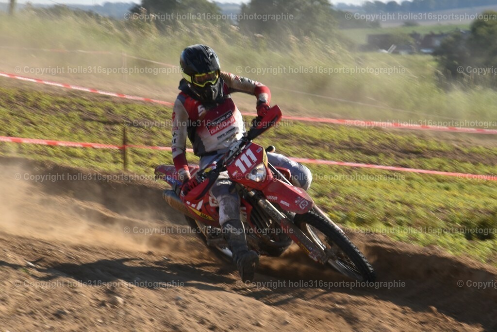 DSC_0363 | Sportfotografie , Motorsport, Motoross, Reitsport, Mointainbike, Enduro,
Landschaft , Outdoor, Eventfotografie, Landschaft, Bilder online bestellen - Realisiert mit Pictrs.com