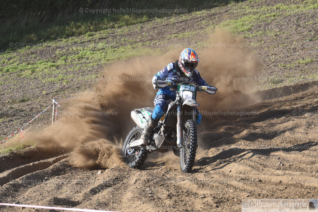 DSC_0453 | Sportfotografie , Motorsport, Motoross, Reitsport, Mointainbike, Enduro,
Landschaft , Outdoor, Eventfotografie, Landschaft, Bilder online bestellen - Realisiert mit Pictrs.com
