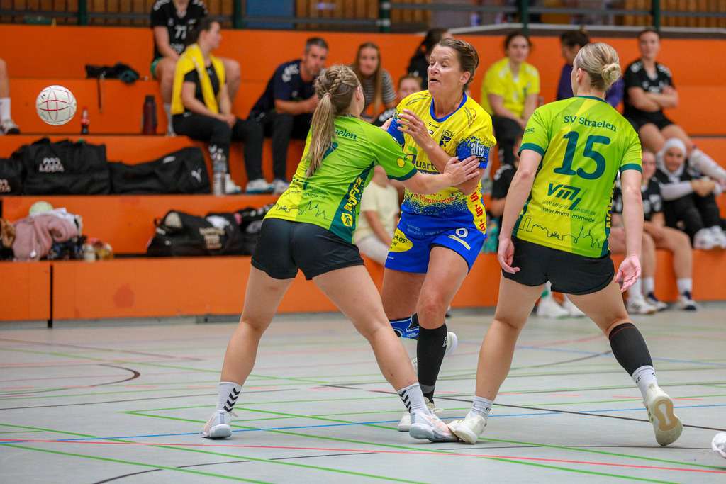 Straelen-Neukirchen310825_026 | Bildergalerie von Sport-Ereignissen aber auch von weiteren spannenden Dingen - nicht nur vom Niederrhein. In Anlehnung an den bekannten Spruch von Hanns Dieter Hüsch heißt das Motto: "Niederrhein ist überall".  - Realisiert mit Pictrs.com