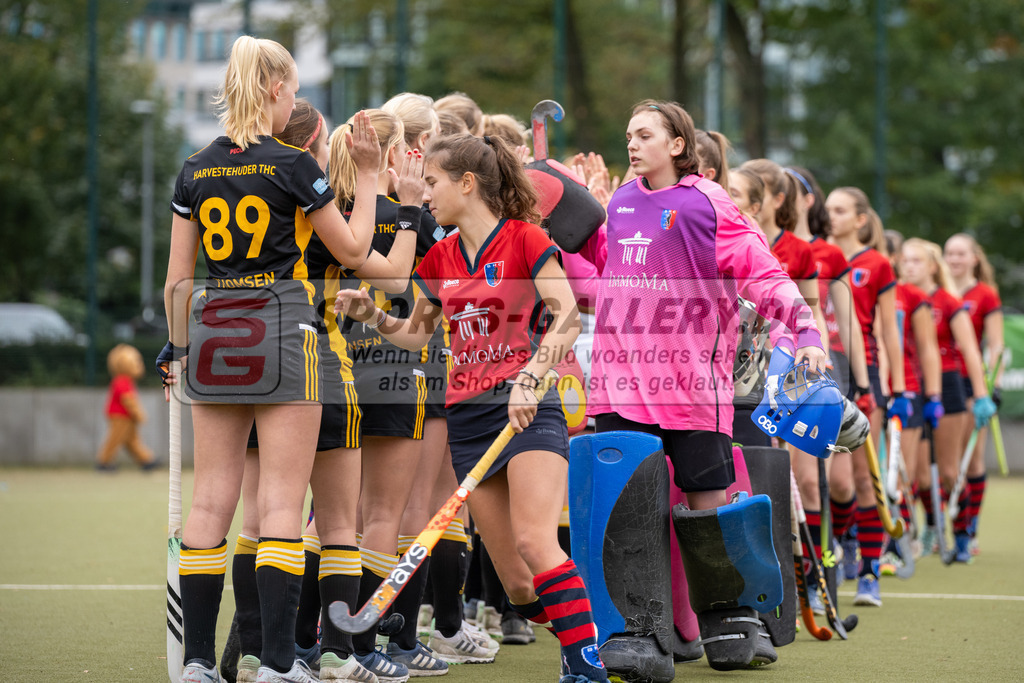 SFE_20231022_0024 | Deutsche Meisterschaft Weibliche U16 Finale Berliner HC - Harvestehuder THC am 22.10.2023 in Köln (Düsseldorfer Hockeyclub 1905 e.V.), Photo: Stephan Fehrmann 2023 (Sports-Gallery)