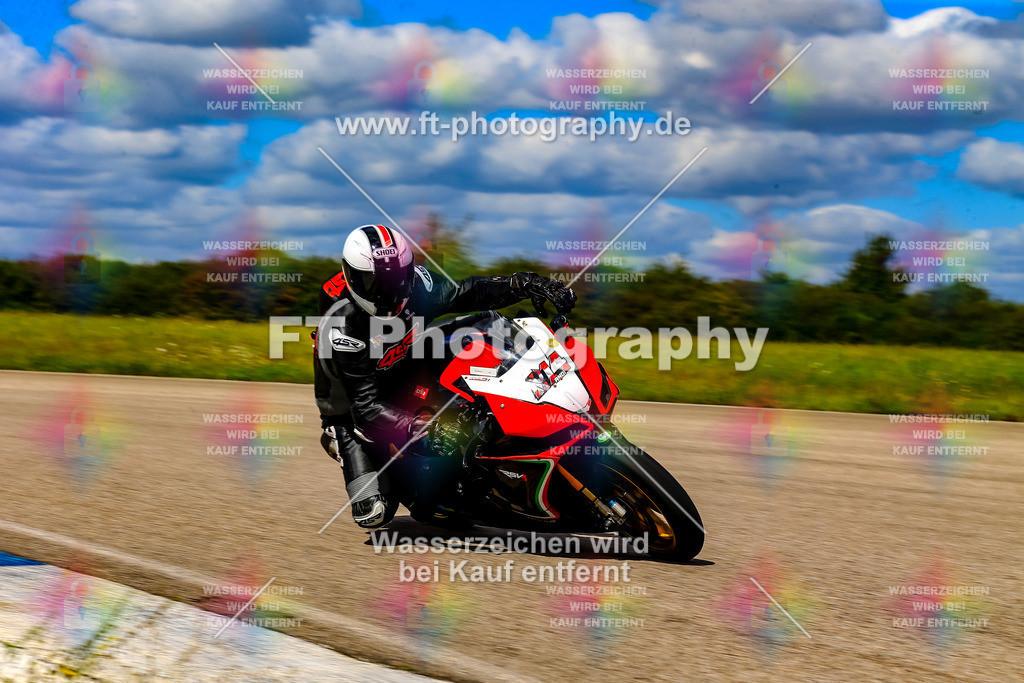 014-6524 | Hier findet Ihr Bilder von Touristenfahrten auf der Nürburgring Nordschleife oder von anderen Veranstaltungen die ich besucht habe. Viel Spass beim Durch Schauen 