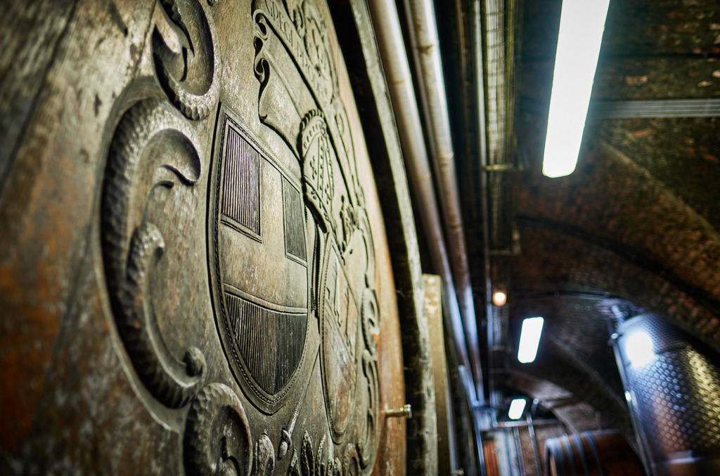 Stift Klosterneuburg | Niederösterreich, Austria - August 31, 2021; Stift Klosterneuburg; Detail eines Alten Weinfasses. - Realisiert mit Pictrs.com