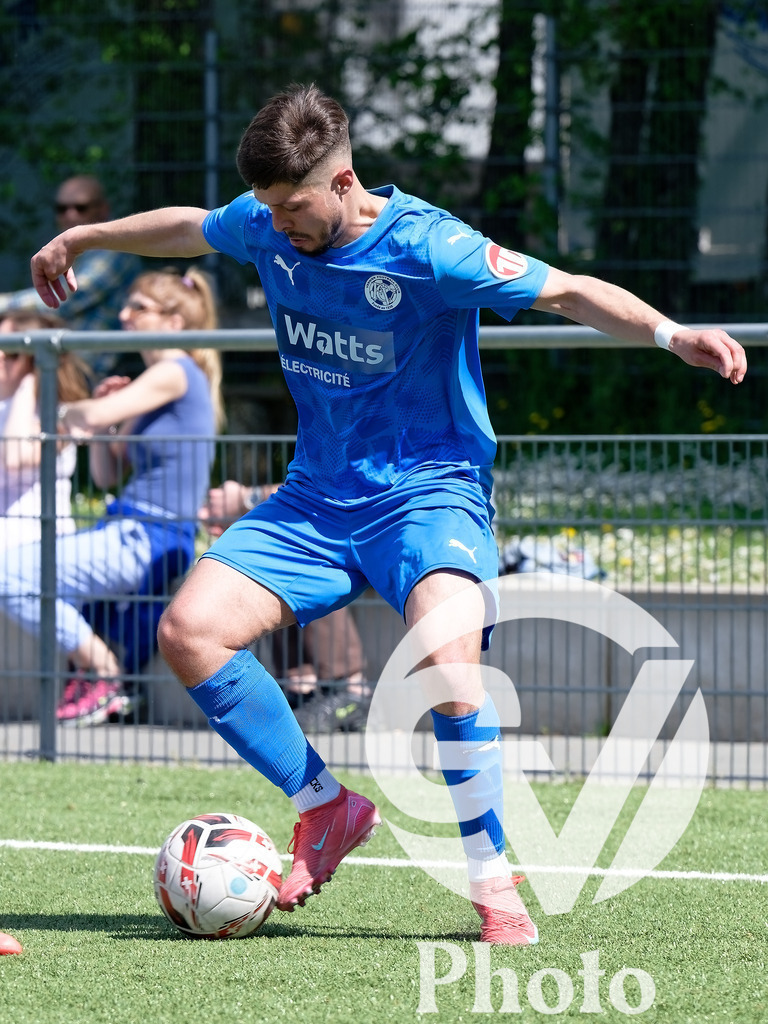 FC Vernier  v UGS FC  - 2eme ligue inter  | Geneva, Switzerland - April 19 : during the 2eme ligue inter  match between FC Vernier  and UGS FC  at Stade de Vernier on April 19 , 2026 in Geneva, Switzerland.