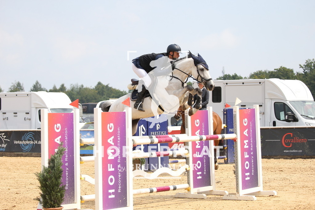 DL2Q7621 | Willkommen bei Brunnmayr - Design & Fotografie – Ihrem Spezialisten für Reitturniere und Pferdeveranstaltungen in Oberösterreich, Salzburg und Bayern! Seit über 17 Jahren sind wir leidenschaftlich dabei.