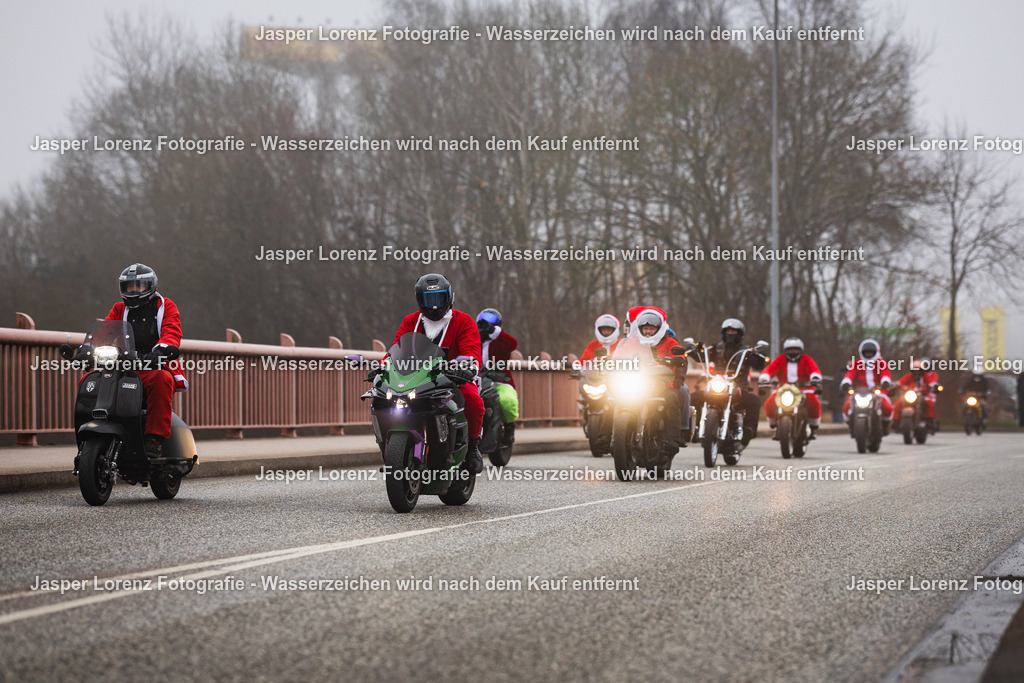 X-Mas Ride I Kiel I 2025 | Jasper Lorenz Fotografie - Realisiert mit Pictrs.com