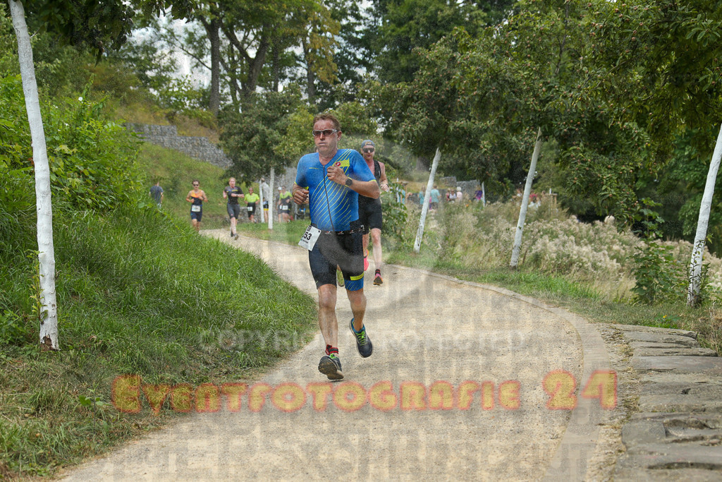 250824_1344_EX1_3480 | Sportfotografie im Rhein-Sieg Kreis, Köln, Bonn, NRW, Rheinland Pfalz, Hessen, etc. Unser Tätigkeitsfeld umfasst den Laufsport vom Volkslauf über den Marathon, Duathlon, Triathon bis zum Ultralauf wie Kölnpfad Ultra oder Schindertrail.
