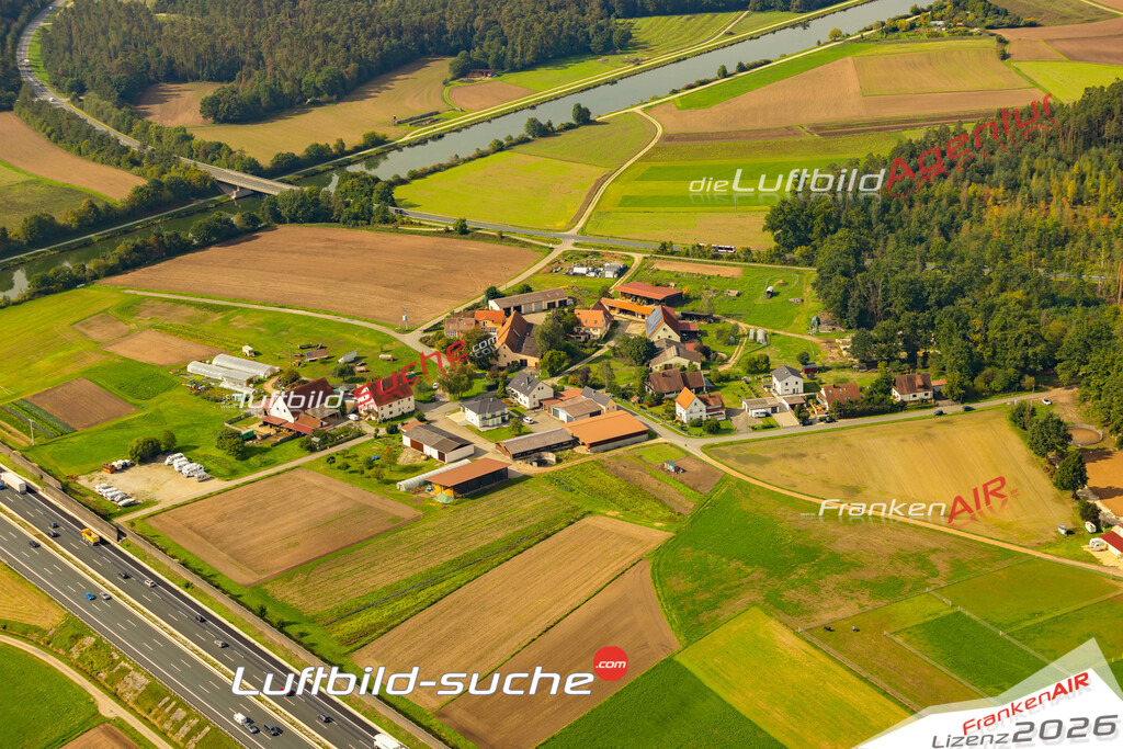 Aktuelles Luftbild von Kornburg Greuth Nürnberg - Die Luftaufnahme wurde 2022 mittels UL-Flugzeug erstellt ( keine Drohne ) - hochauflösende Kamera-Systeme von  Canon -Beste Qualität - Für grossformatige Ausdrucke geeignet. Die Geschenkidee !