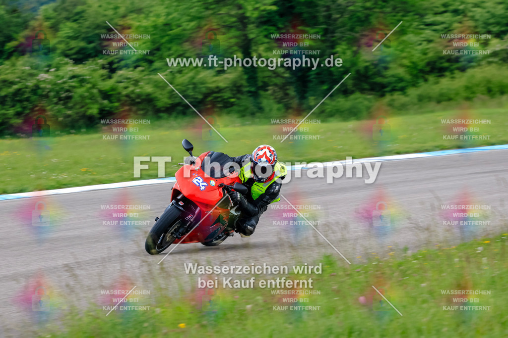 MotoTeam-3217 | Hier findet Ihr Bilder von Touristenfahrten auf der Nürburgring Nordschleife oder von anderen Veranstaltungen die ich besucht habe. Viel Spass beim Durch Schauen 