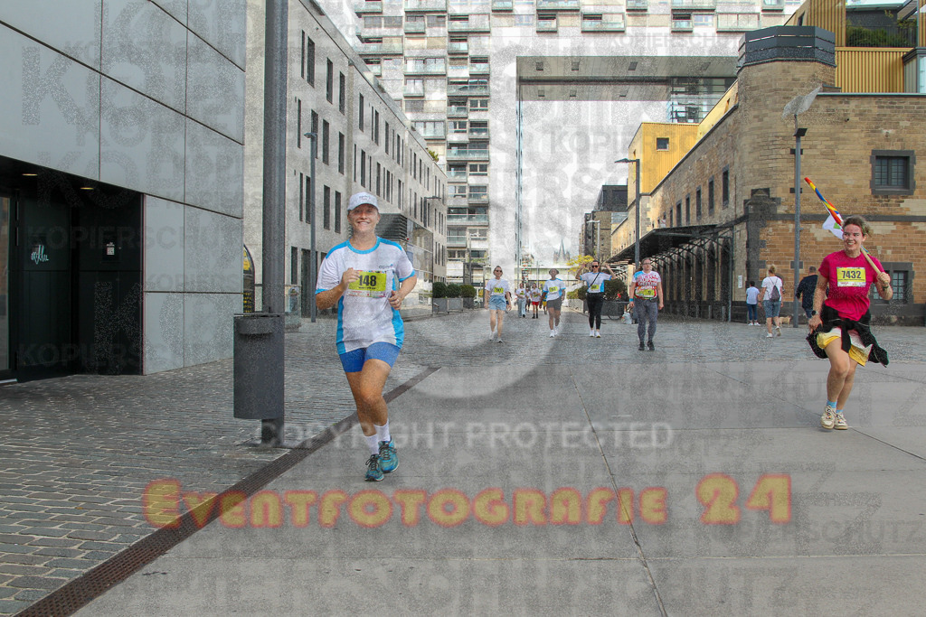 250920_1346_EV4_6633 | Sportfotografie im Rhein-Sieg Kreis, Köln, Bonn, NRW, Rheinland Pfalz, Hessen, etc. Unser Tätigkeitsfeld umfasst den Laufsport vom Volkslauf über den Marathon, Duathlon, Triathon bis zum Ultralauf wie Kölnpfad Ultra oder Schindertrail.