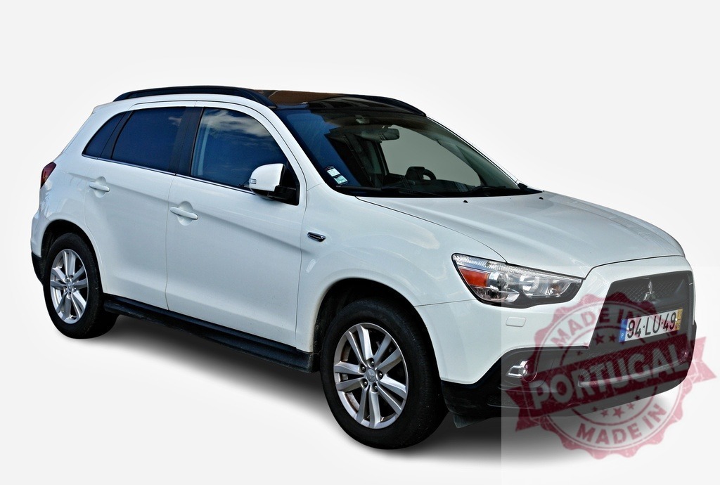 White Mitsubishi ASX parked, representing japanese car industry | Modern white Mitsubishi ASX crossover SUV car parked on white background, showcasing automotive design and engineering - Realisiert mit Pictrs.com