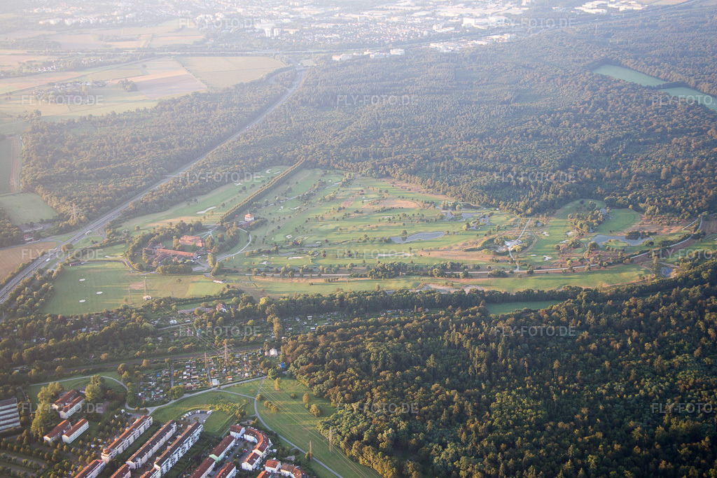 Luftbild: KA Golfclub Scheibenhardt im Ortsteil Beiertheim-Bulach in Karlsruhe im Bundesland Baden-Württemberg in Deutschland. Foto: IMG_092214.jpg vom 01.08.2016 durch Werner Riehm/FLY-FOTO.de