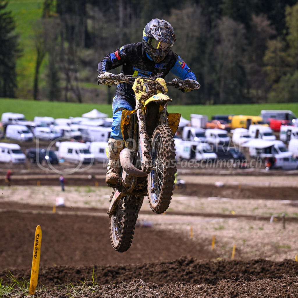 Motocross Schlatt bei Winterthur - 29. April 2023 | Fahrer in der Kategorie Hobby Open am Motocross Schlatt bei Winterthur, 29. April 2023.
Instagram: @mx_schlatt | @mc_wila | @sam_schweiz
Bild: Sportfotografie Markus Aeschimann | www.markus-aeschimann.ch - Realisiert mit Pictrs.com