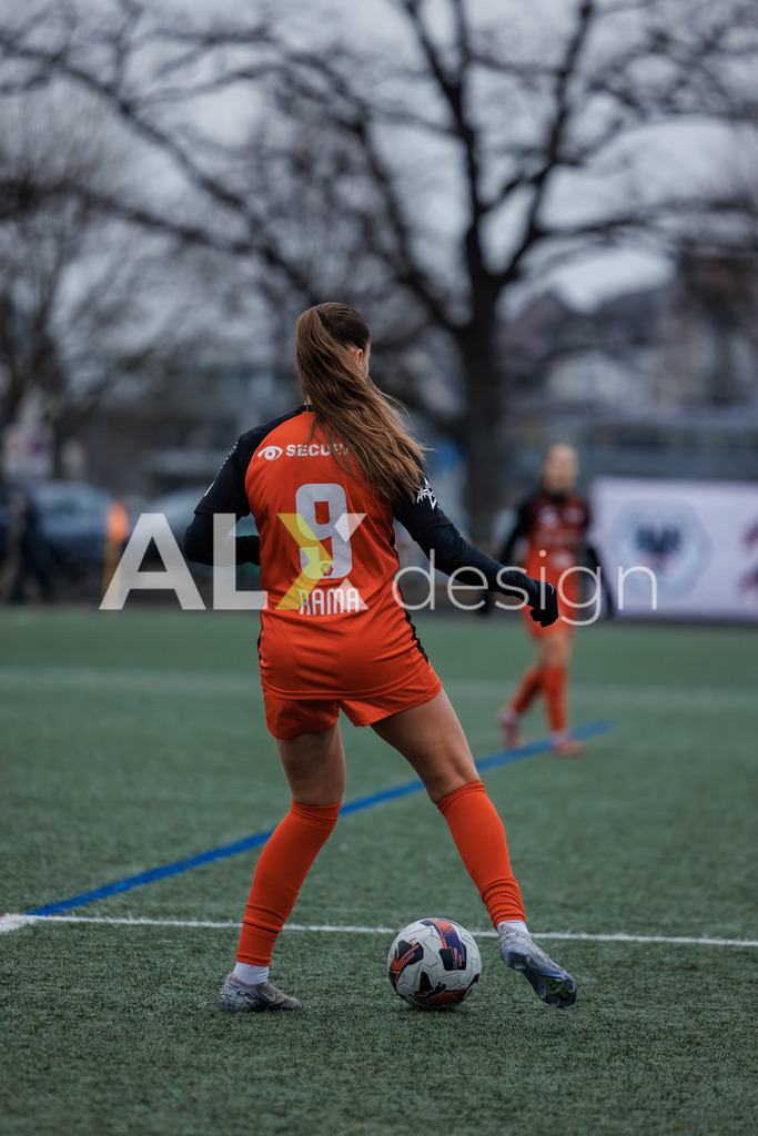 Fußball I Frauen I Saison 2025-2026 I Freundschaftsspiel I FC Aarau Frauen - SC Freiburg U20 I 24.01.2026 | 9 Alketa Rama (FC Aarau) – Angriff - Realisiert mit Pictrs.com