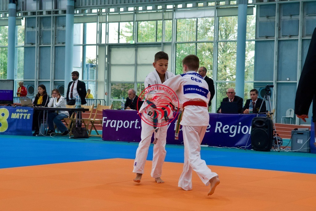 RAS_7746 | Fotos vom Adler Cup - Pictures from Adler Cup

Hier findet Ihr alle Eindrücke und großen Momente der Adler Cup Wochenenden. Here you will find all impressions and great moments of the Adler Cup weekends. - Realisiert mit Pictrs.com