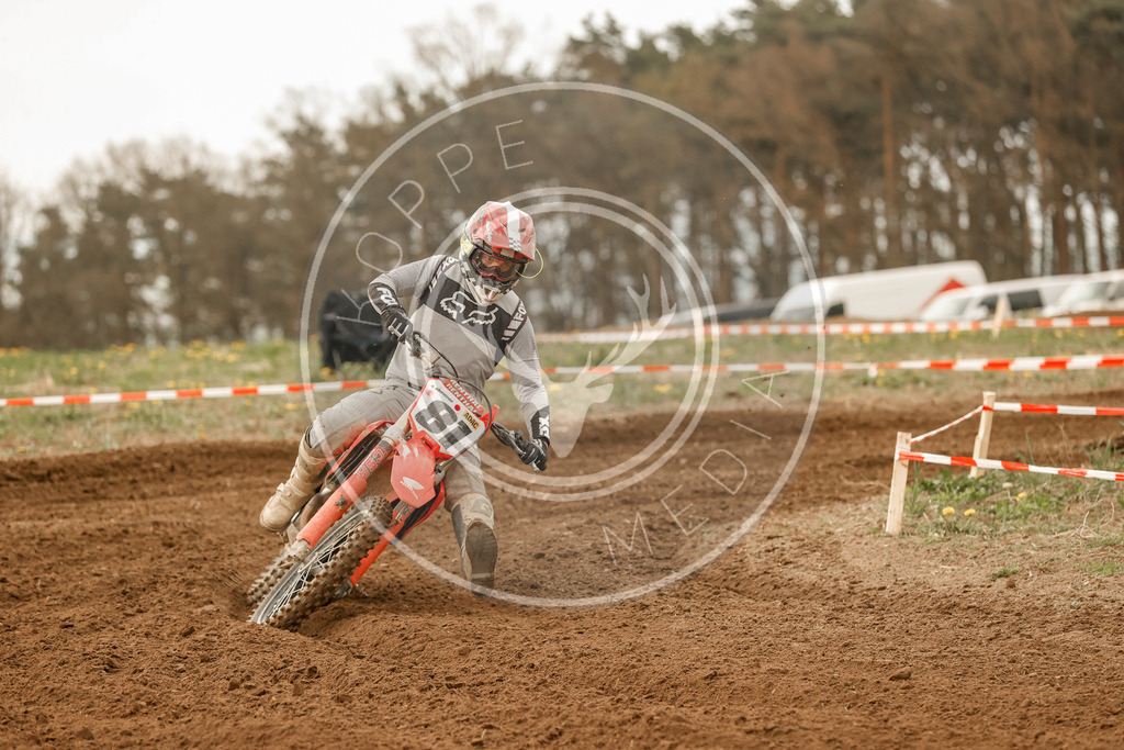 4TaktLauf2-250 | koppe-media - Realisiert mit Pictrs.com