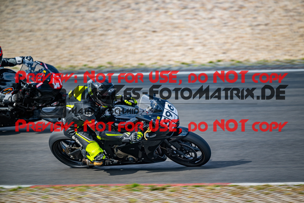 MaZZes_FotoMatrix_230719_7724 | GELB