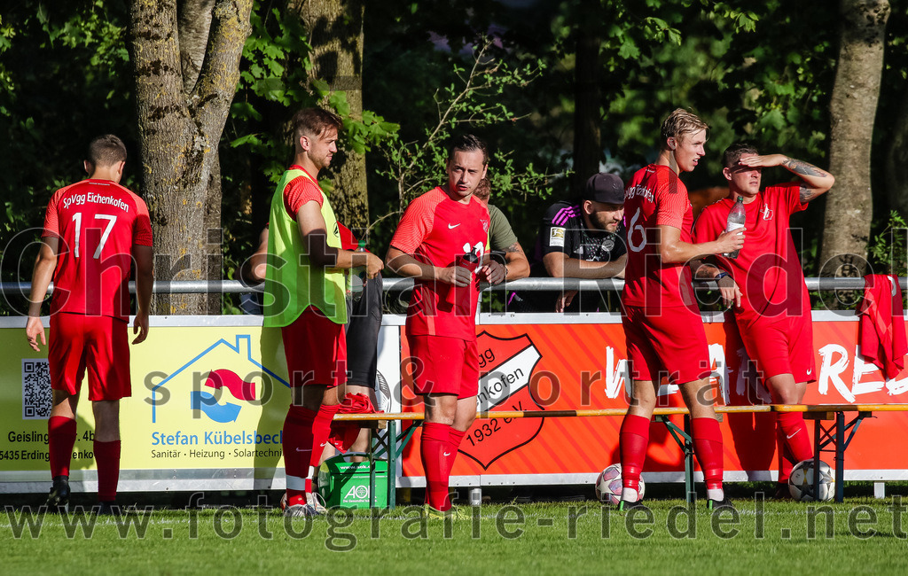 2023-08-18_041_SpVgg_Eichenkofen_gegen_FC_Langenpreising | Erding, Deutschland, 18.08.2023:
Fußball, A-Klasse 2023 / 2024, 3. Spieltag, SpVgg Eichenkofen gegen FC Langenpreising, Endergebnis: 0:2

Manuel Mundigl (SpVgg Eichenkofen, #22), Jesse Tauber (SpVgg Eichenkofen, #6)

Foto: Christian Riedel / fotografie-riedel.net