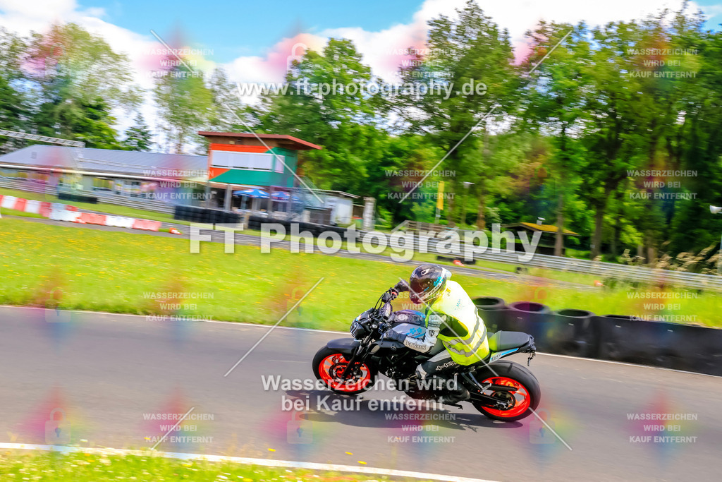 VBK-8167 | Hier findet Ihr Bilder von Touristenfahrten auf der Nürburgring Nordschleife oder von anderen Veranstaltungen die ich besucht habe. Viel Spass beim Durch Schauen 