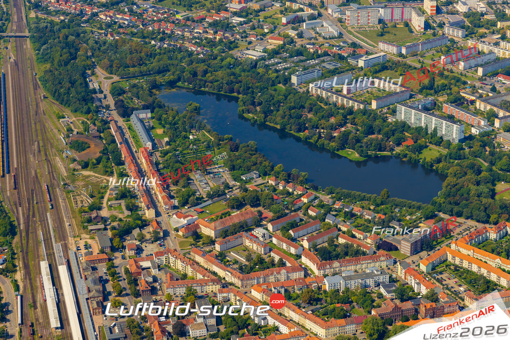 Röxe Stadtsee Stendal Bild- Das Luftbild wurde 2025 vom UL-Flugzeug heraus erstellt ( keine Drohne bzw. Drohnenaufnahme ) - Hochauflösende Luftaufnahme -Nicht vergleichbar mit Google Maps oder Satelittenbilder- Die Geschenkidee !Mit Lizenz und Bildrechte bestellbar - CC