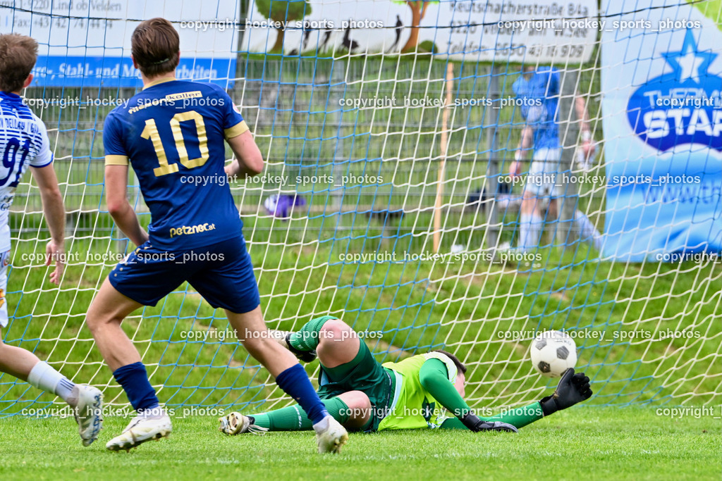 ATUS Velden vs. SV Dellach Gail | Tor ATUS Velden, #22 Jaka Grilj Miletic Dellach Gail, #10 Lukas Lausegger ATUS Velden, #91 Franz Übleis Dellach Gail, ATUS Velden vs. SV Dellach Gail, ATUS Velden vs. SV Dellach Gail am 03.05.2025 in Velden (Wald Arena Velden), Austria, (Photo by Bernd Stefan)