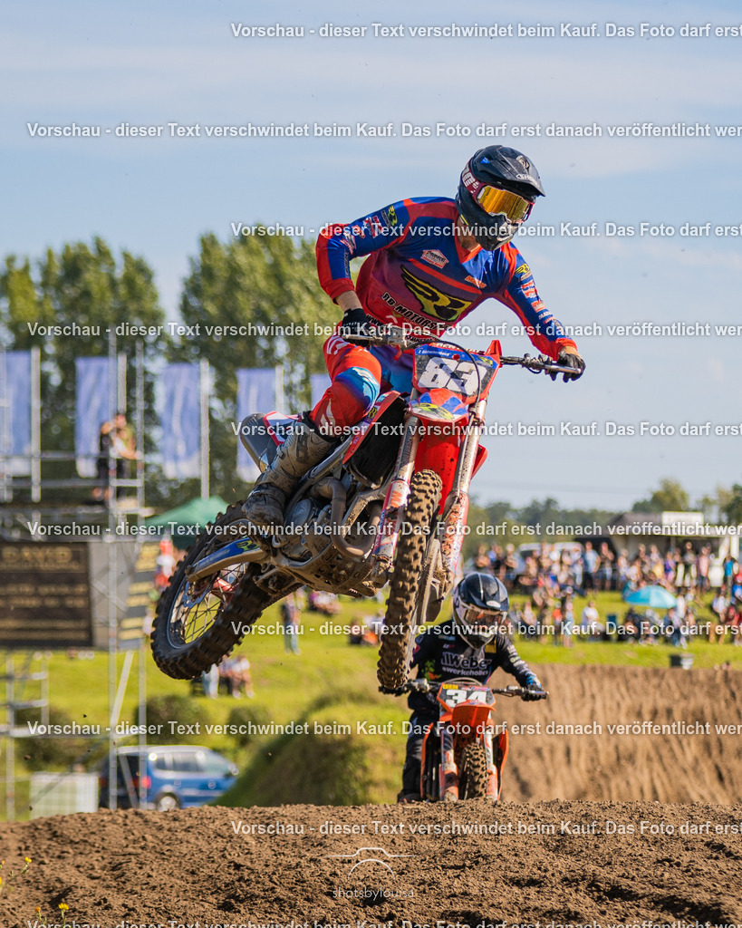 09_21_LM_Schenkenhorst-9160 | Sportfotografin aus Berlin-Brandenburg mit Fokus auf Motocross. Ich halte deine sportliche Leistung und echte Emotionen auf und neben der Strecke professionell fest. Entdecke die Fotos von deinem Rennen und bestelle sie direkt hier im Shop.