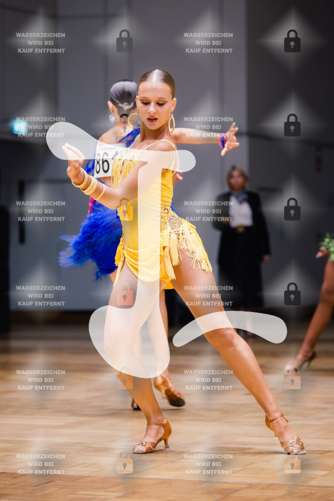 GOC 2025 - WDSF Solo Junior II Latin Female - 2025-08-21-7845 | Webshop for digital downloads and prints of dance sport, event & show photographer Julian Link - Realisiert mit Pictrs.com