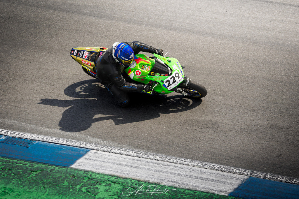 Ducati Trackday Hockenheimring 2026 | Entdecken Sie die faszinierende Welt von Alexander Tschuncky Arts: Kreative Fotografie, atemberaubende Automobilkunst und hochwertiger Bilderdruck. Lassen Sie sich inspirieren! - Realisiert mit Pictrs.com
